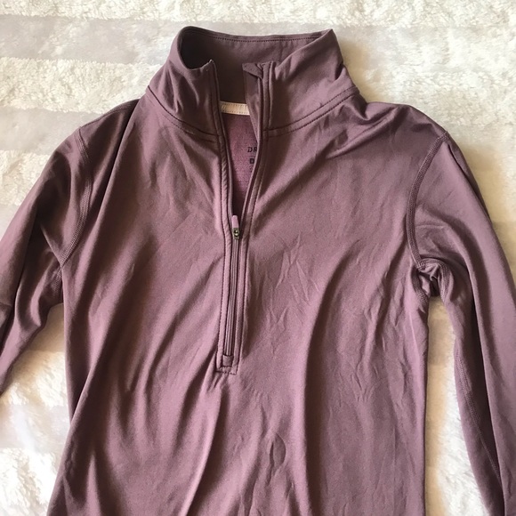*SOLD* Women’s Nike Sweatshirt - Picture 1 of 5